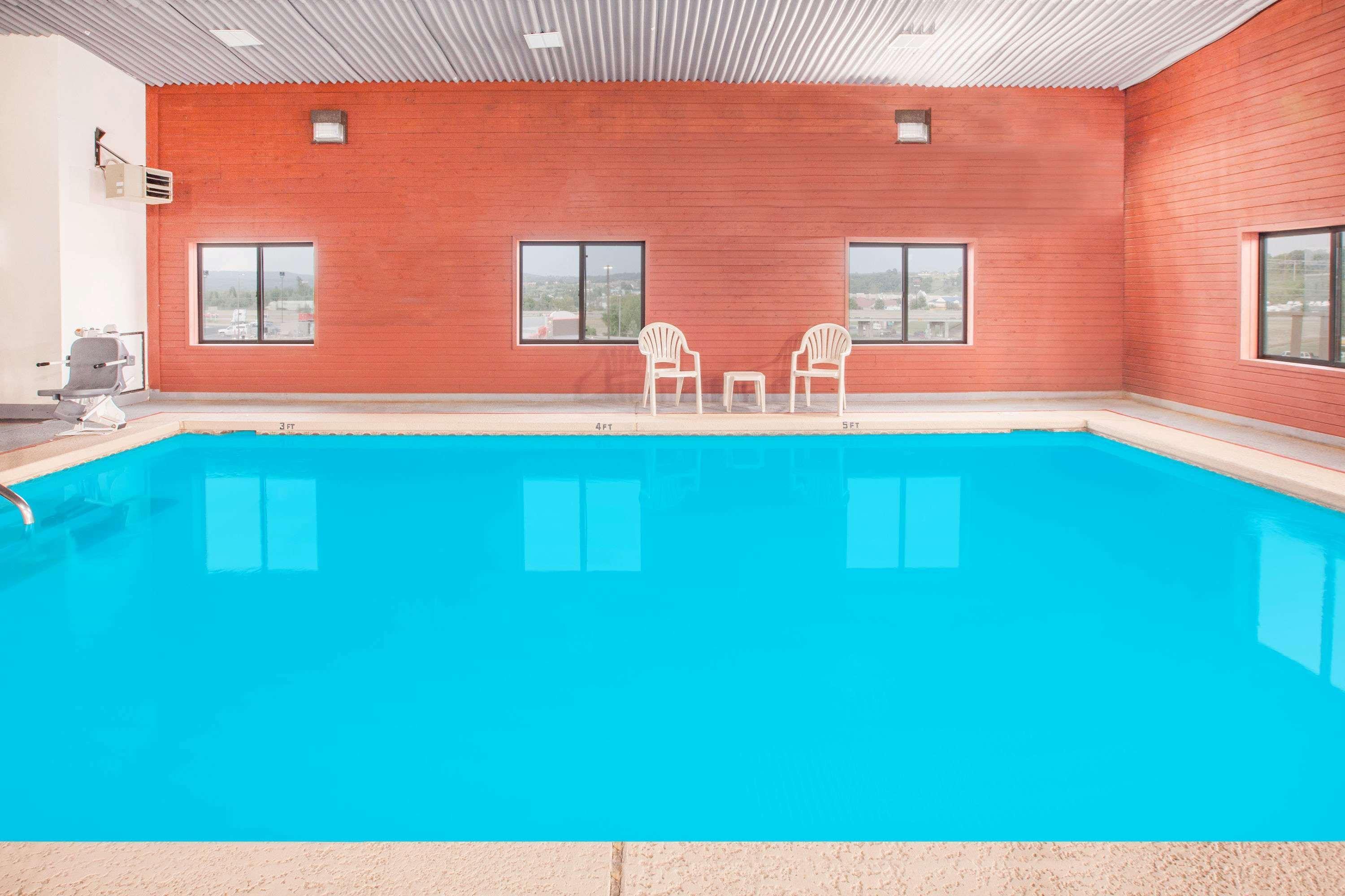 Super 8 By Wyndham Van Buren/Ft. Smith Area Exteriér fotografie