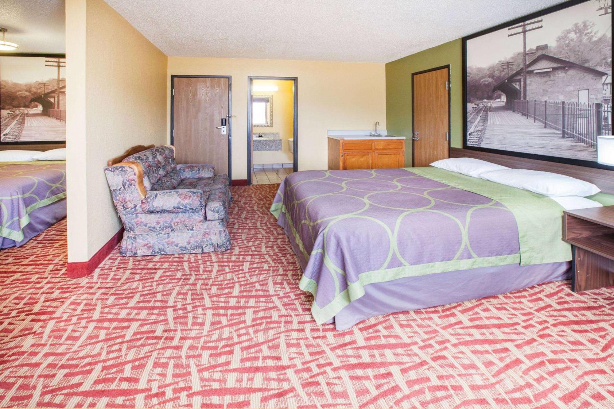 Super 8 By Wyndham Van Buren/Ft. Smith Area Exteriér fotografie